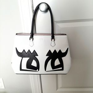 Adorable Guess Handbag 👀